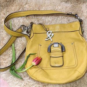 B. Makowsky Crossbody Purse